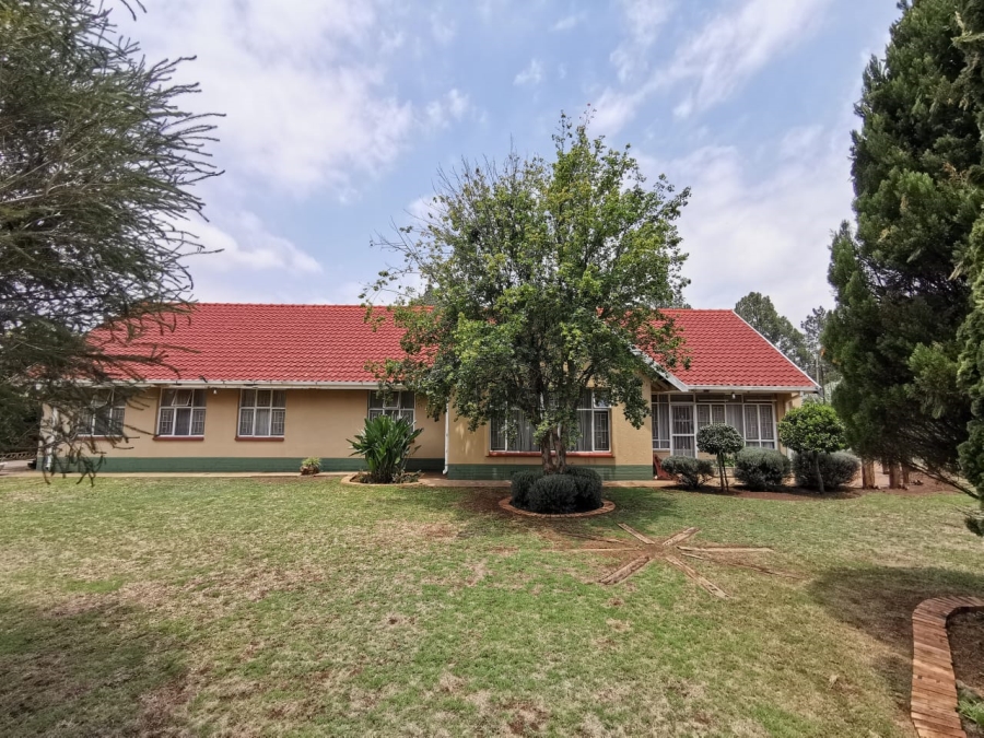 4 Bedroom Property for Sale in Stilfontein Ext 3 North West